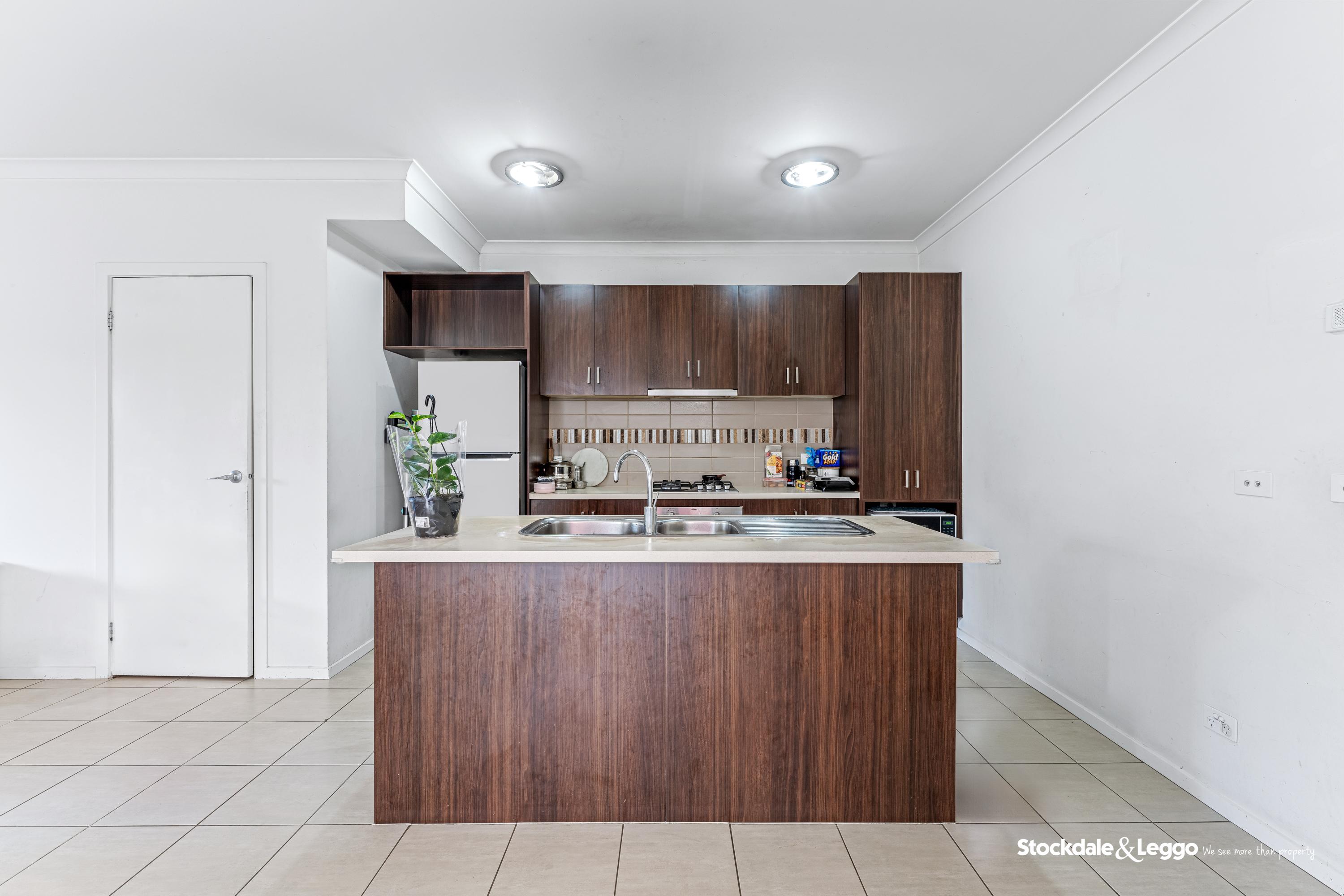 17 Derbyshire Lane, Dandenong VIC, Dandenong - Thumbnail 3