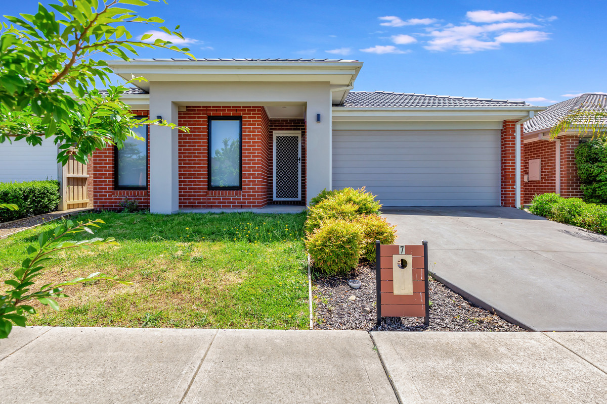 7 Abbey Road, Beveridge VIC 3753, Beveridge - Image 1