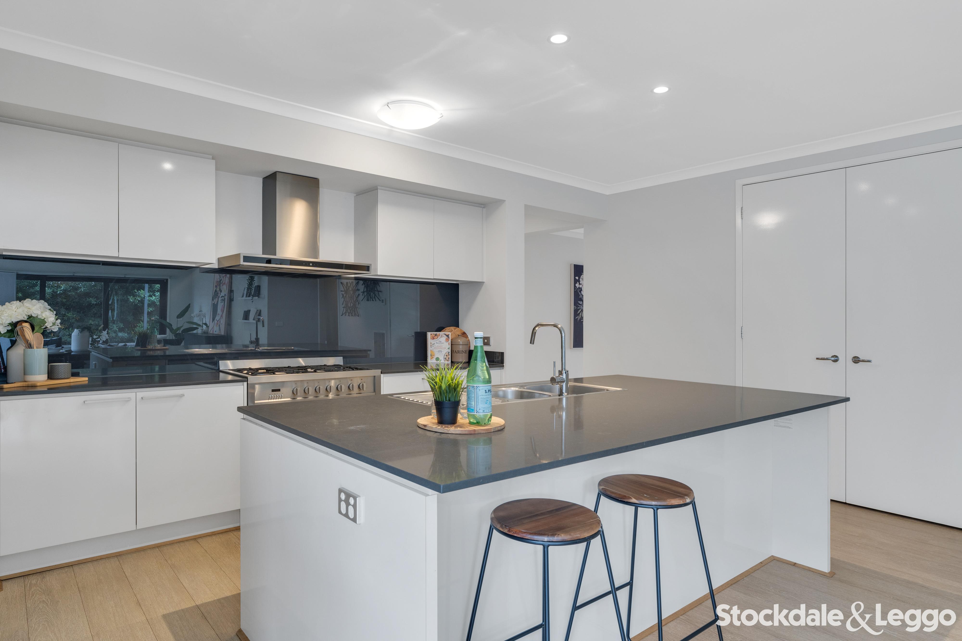 22 Pioneer Street, Craigieburn VIC, Craigieburn - Thumbnail 4
