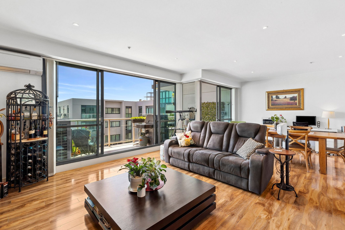 4508 / 4 Yarra Street, Geelong VIC 3220, Geelong - Thumbnail 7
