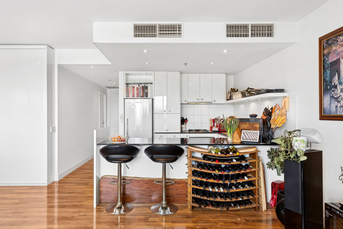 4508 / 4 Yarra Street, Geelong VIC 3220, Geelong - Thumbnail 8