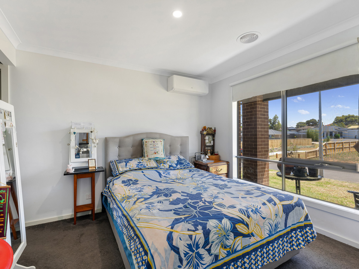 19 Holman Crescent, Bacchus Marsh VIC 3340, Bacchus Marsh - Thumbnail 8