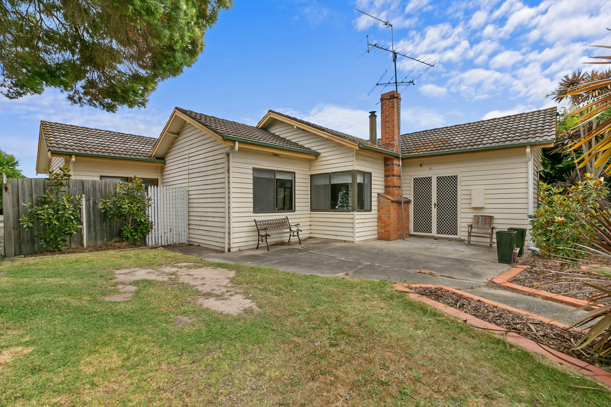 33 Avondale Road, MORWELL VIC 3840, Morwell - Thumbnail 2