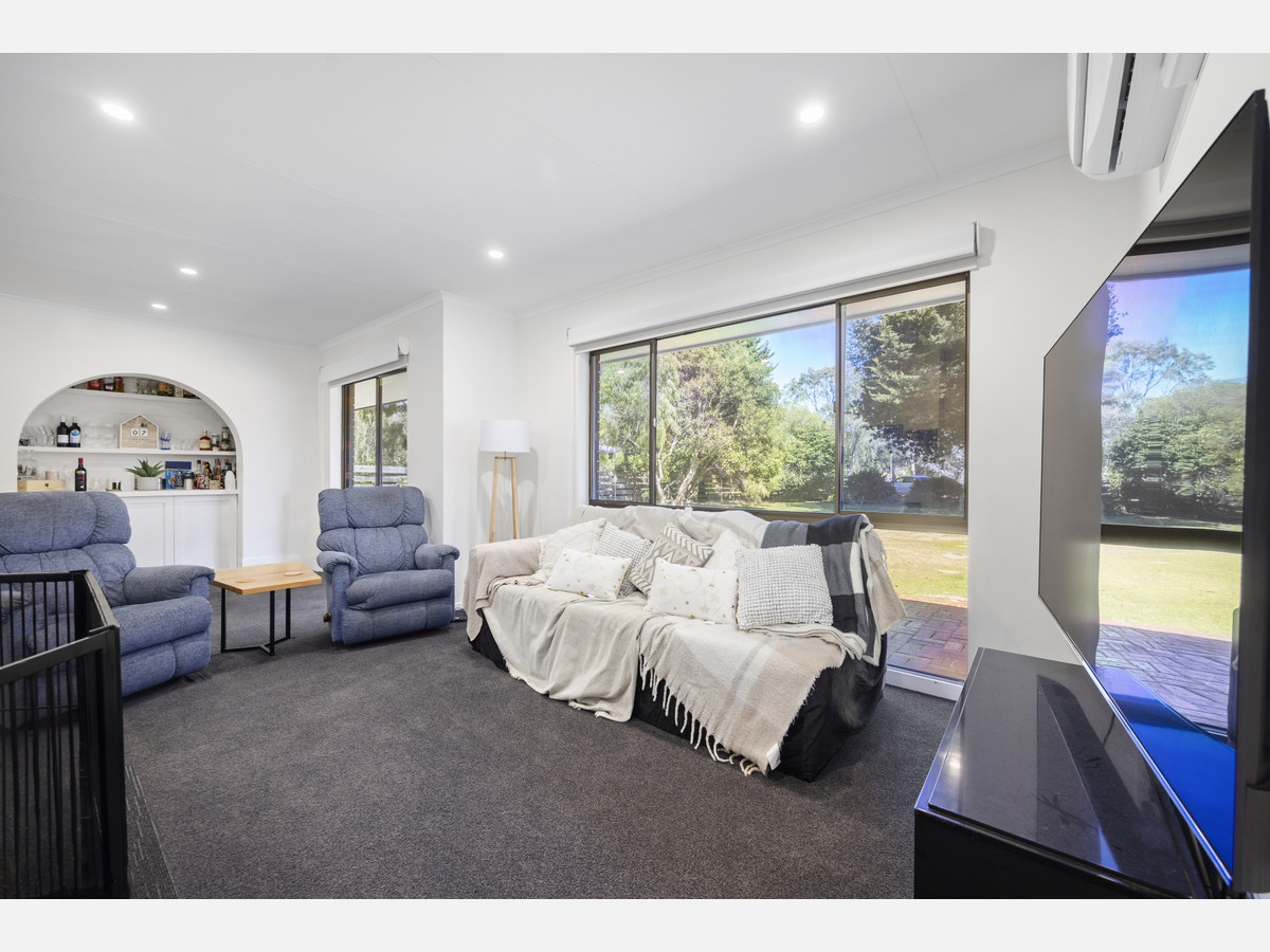 2 Wedgewood Drive, Rosebud VIC 3939, Rosebud - Thumbnail 3