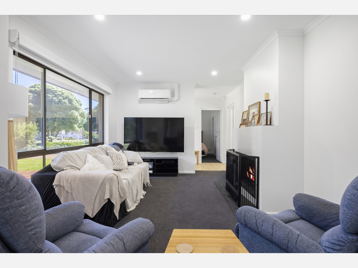 2 Wedgewood Drive, Rosebud VIC 3939, Rosebud - Thumbnail 2
