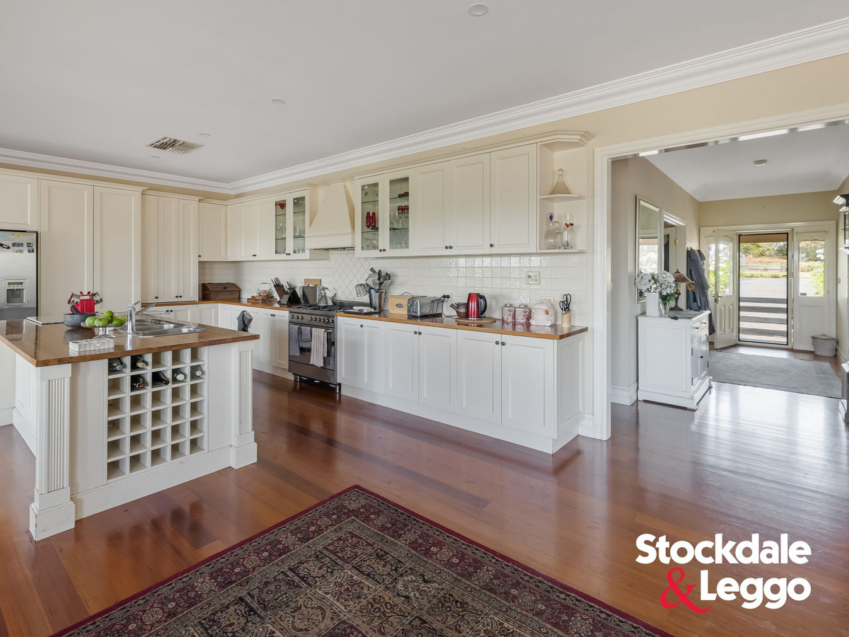4 Connell Close, Hopetoun Park VIC 3340, Hopetoun Park - Thumbnail 4