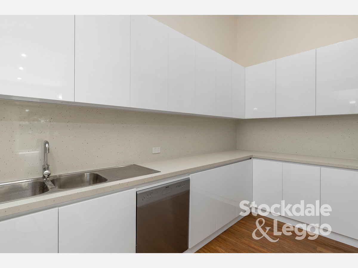 5 Nicholas Street, Blairgowrie VIC 3942, Blairgowrie - Thumbnail 5