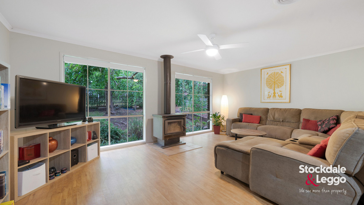 9 Bourke Street, Mirboo North VIC 3871, Mirboo North - Thumbnail 2