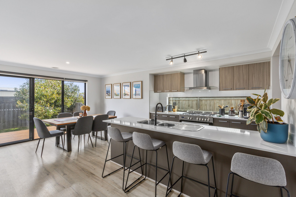 19 Pardolote Crescent, St Leonards VIC 3223, St Leonards - Thumbnail 3