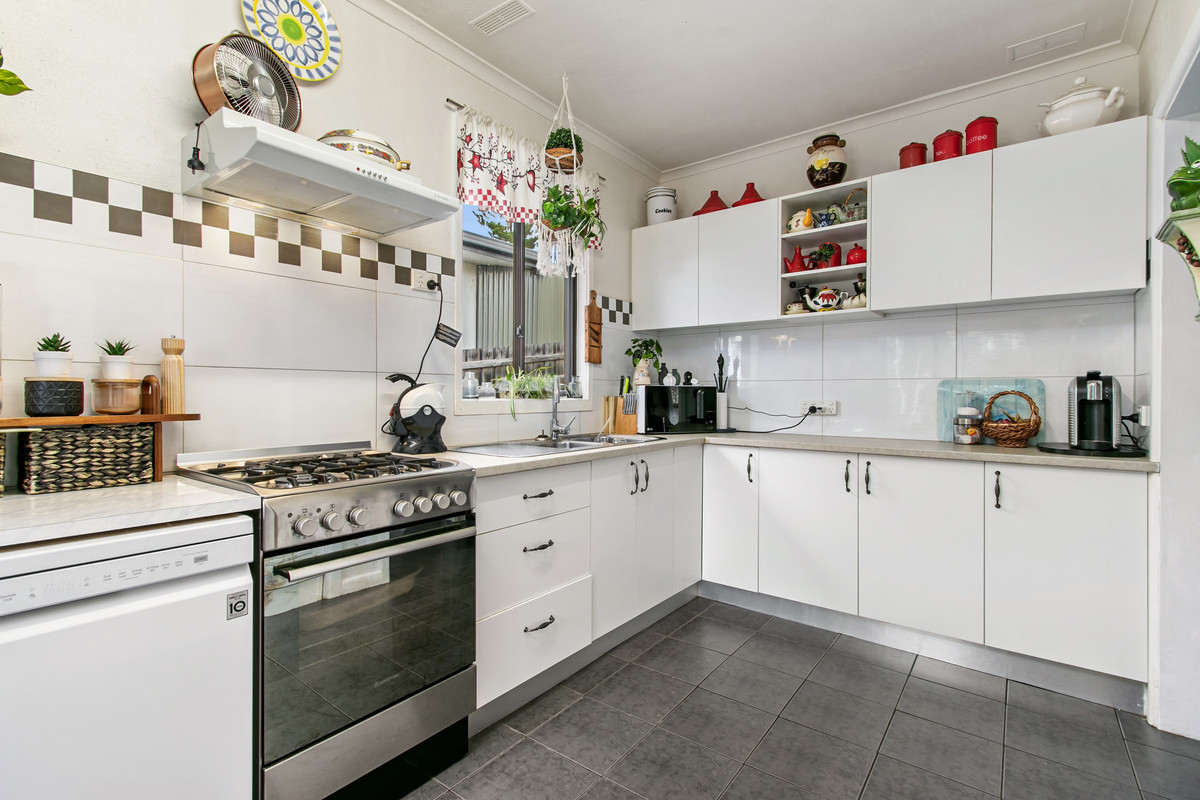 7 Robertson Street, MORWELL VIC 3840, Morwell - Thumbnail 2