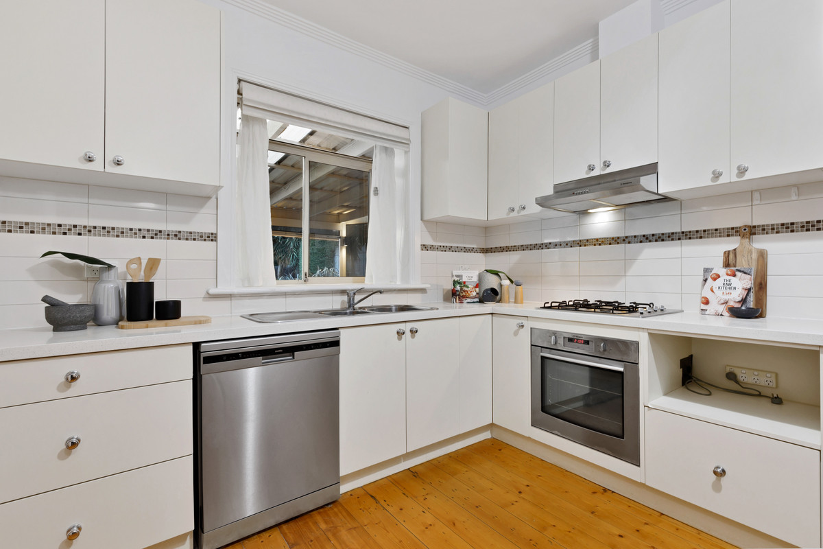 45 Paget Avenue, Glenroy VIC 3046, Glenroy - Thumbnail 3