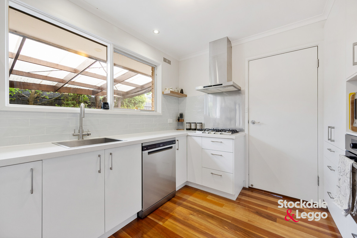 4 Garden Crescent, Inverloch VIC 3996, Inverloch - Thumbnail 2