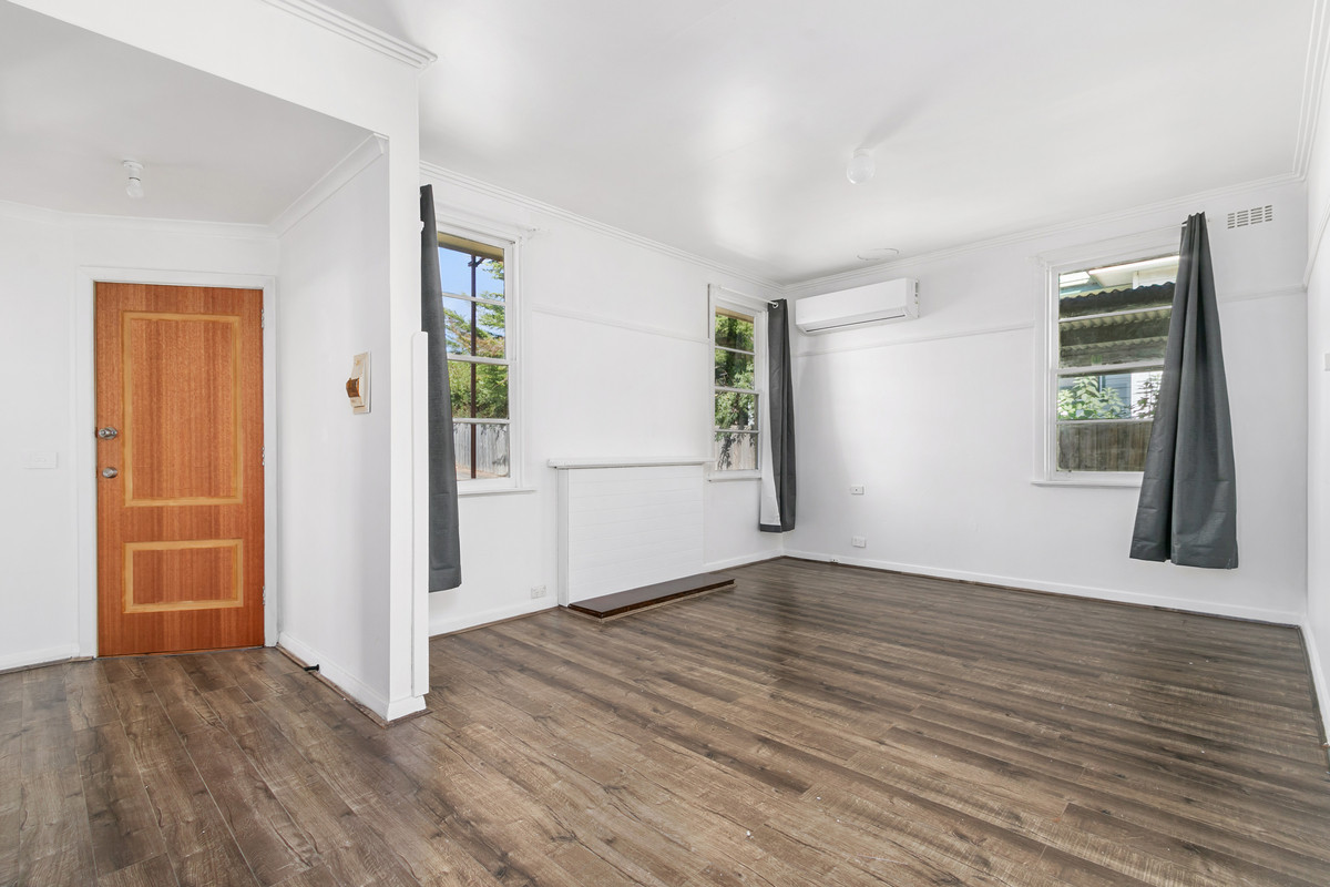 71 Churchill Road, Morwell VIC 3840, Morwell - Thumbnail 2
