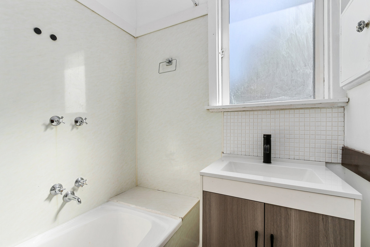 71 Churchill Road, Morwell VIC 3840, Morwell - Thumbnail 8