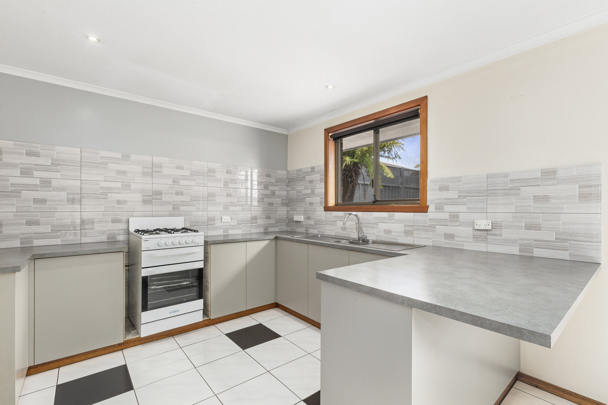 24 Leawarra Way, Clifton Springs VIC 3222, Clifton Springs - Thumbnail 2