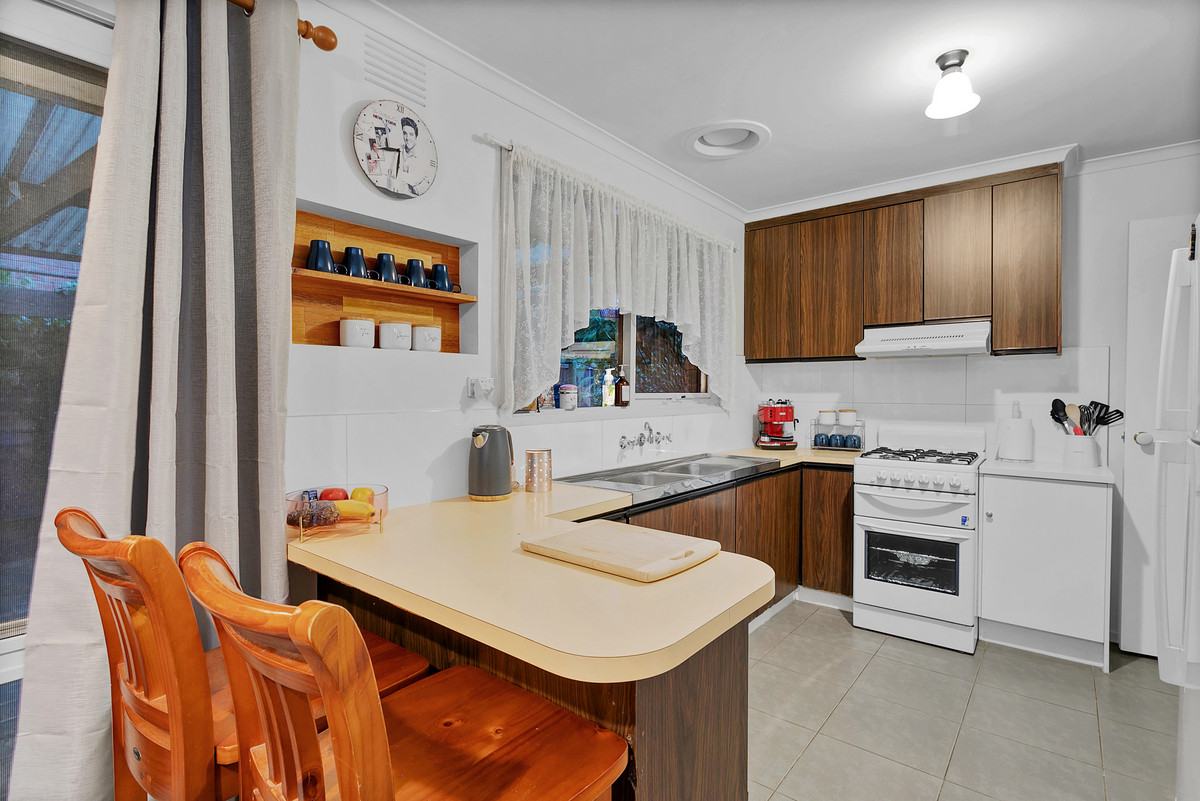118 Circle Drive South, Cranbourne VIC 3977, Cranbourne - Thumbnail 5