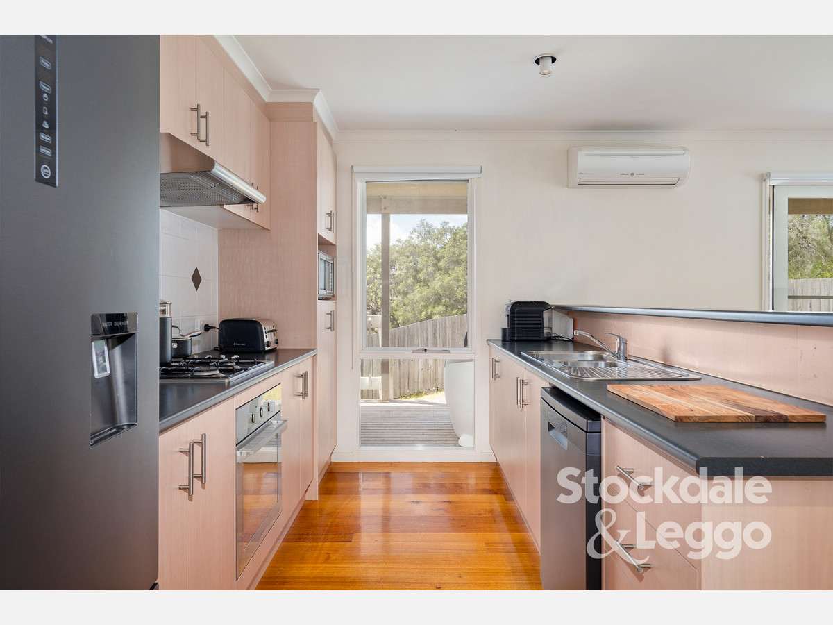 6 Byahamee Street, Rye VIC 3941, Rye - Thumbnail 4