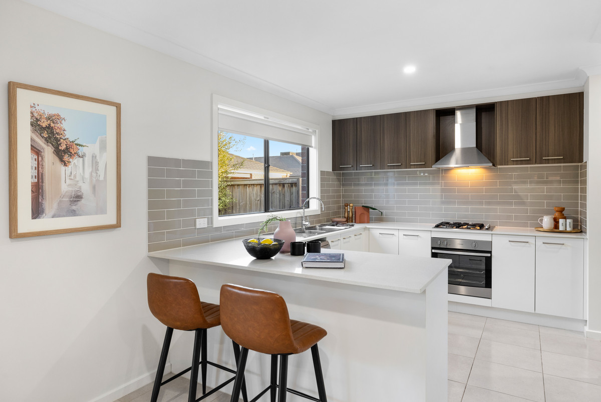 10 Impara Rise, Werribee VIC 3030, Werribee - Thumbnail 3