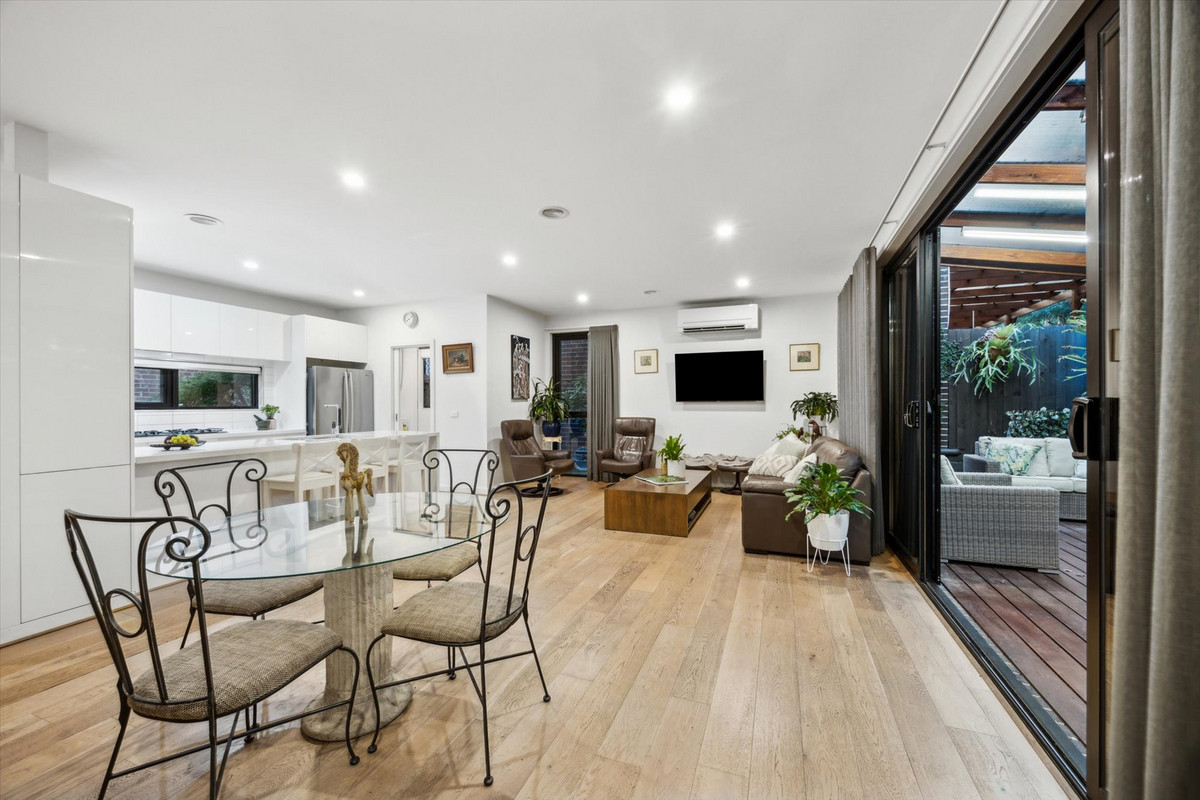 2 / 13 William Road, Croydon VIC 3136, Croydon - Thumbnail 3