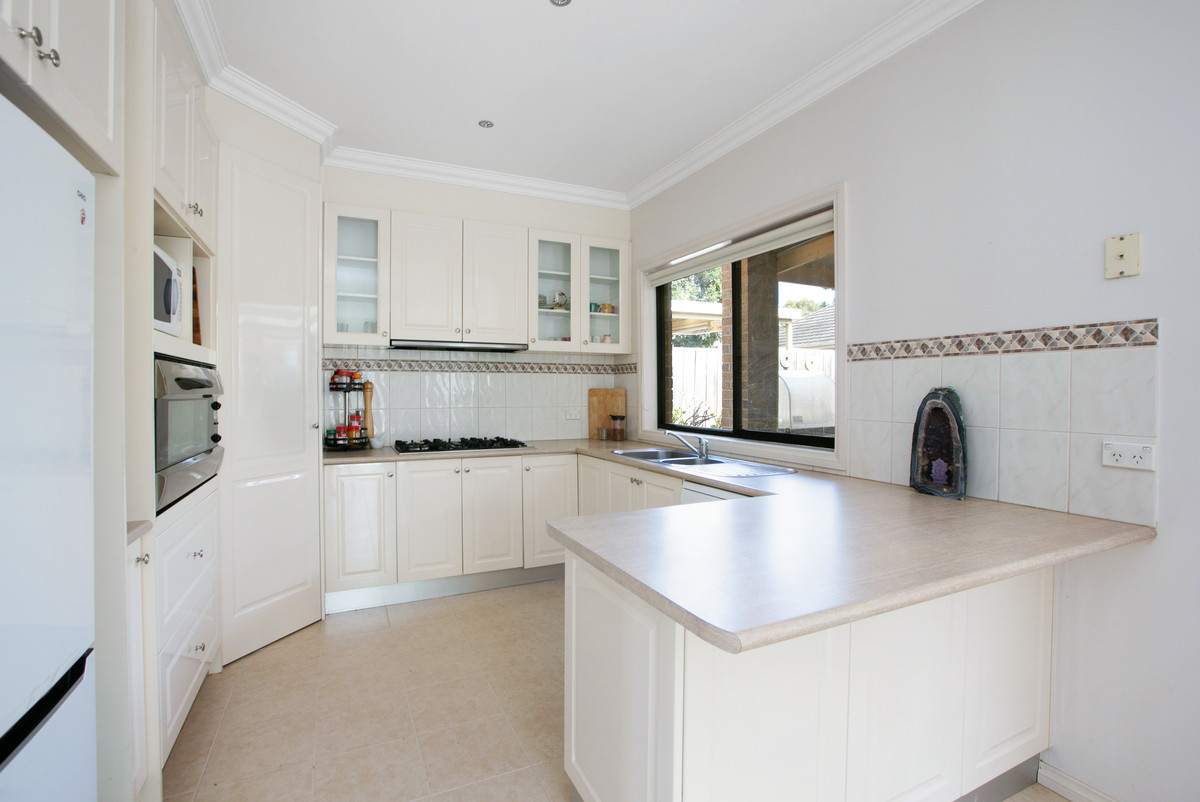 181 The Lakes Boulevard, South Morang VIC 3752, South Morang - Thumbnail 4