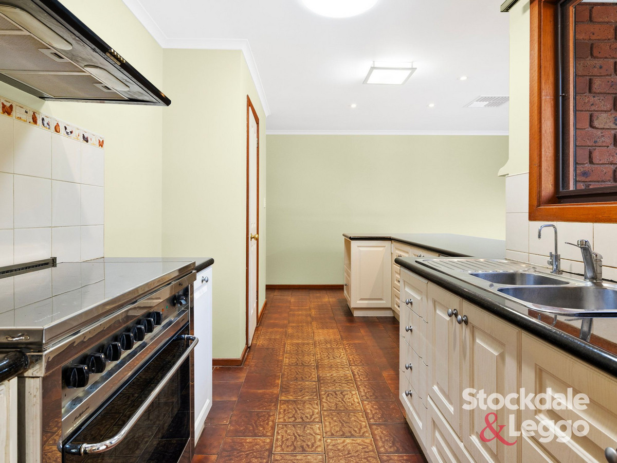 13 Barry Street, Maddingley VIC 3340, Maddingley - Thumbnail 3