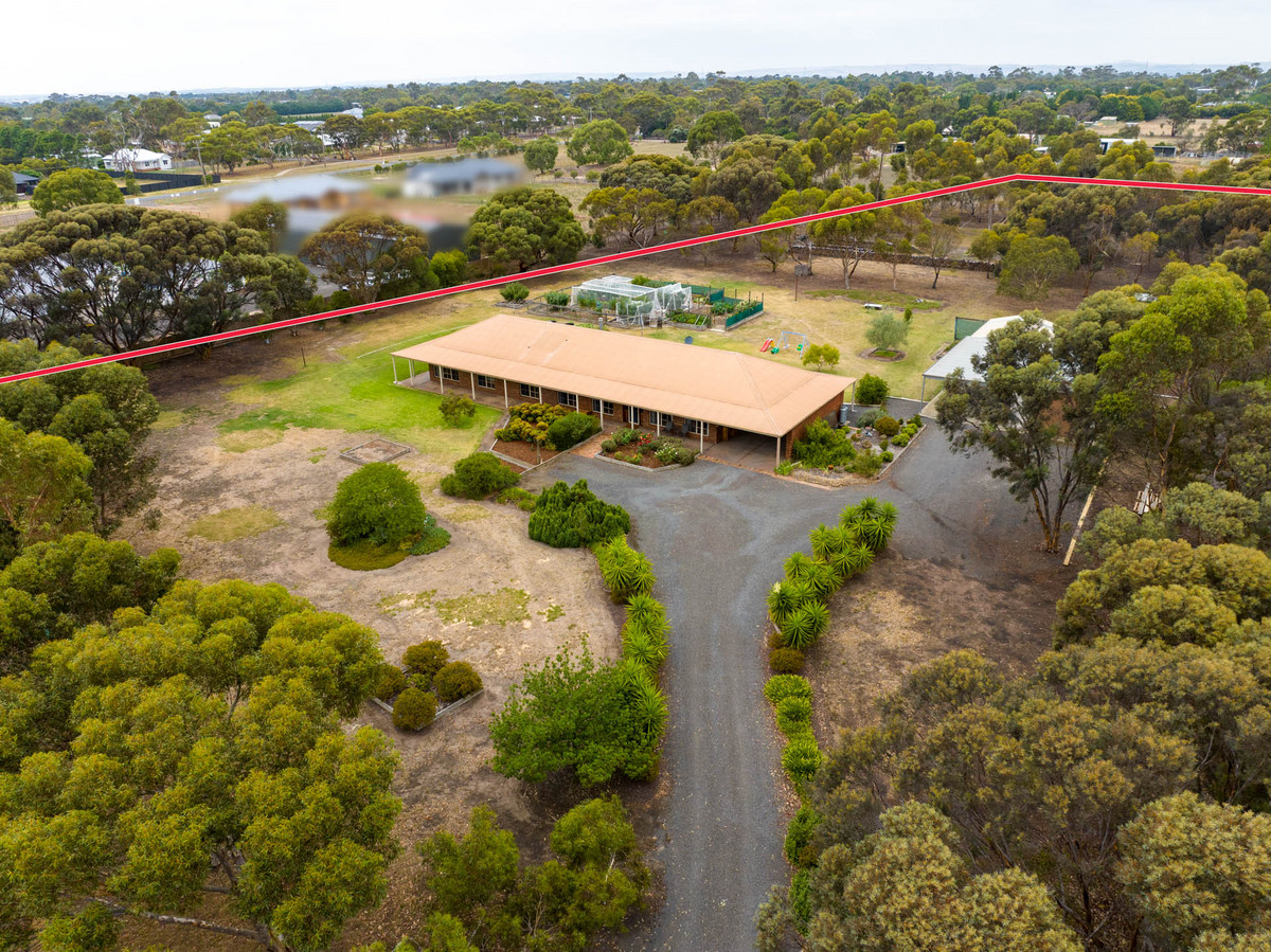 19 Warrak Drive, Bannockburn VIC 3331, Bannockburn - Thumbnail 2