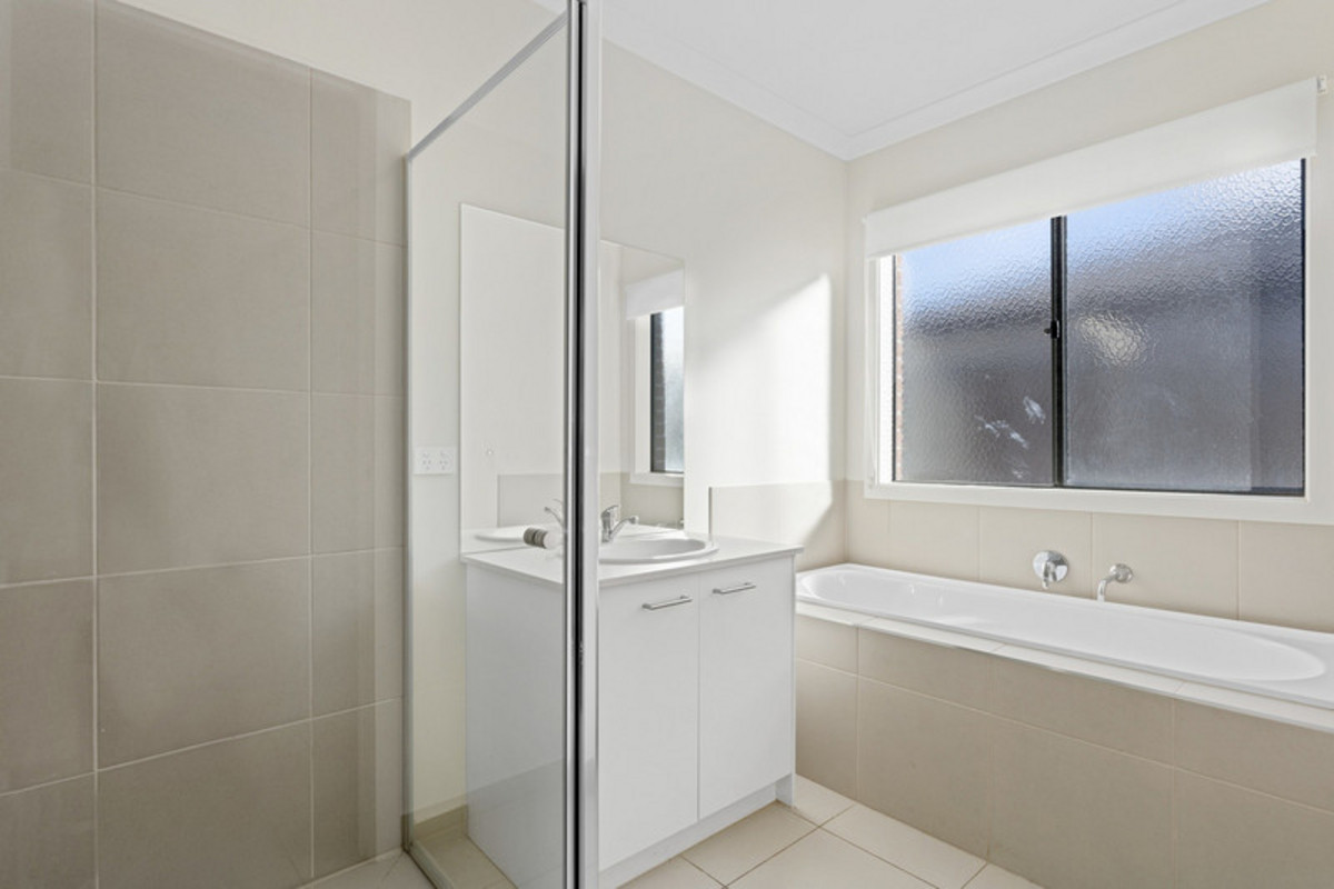 15 Hinterland Drive, CURLEWIS VIC 3222, Curlewis - Thumbnail 6