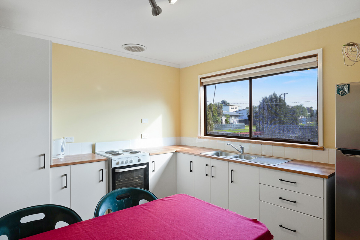 82 Churchill Drive, Cowes VIC 3922, Cowes - Thumbnail 7