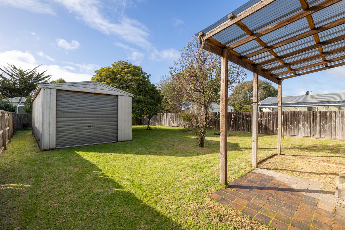 82 Churchill Drive, Cowes VIC 3922, Cowes - Thumbnail 4