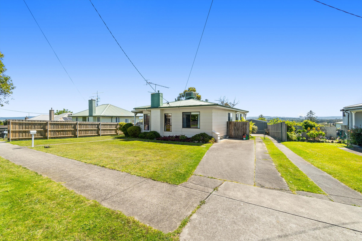 29 Hyland Street, Morwell VIC 3840, Morwell - Thumbnail 2