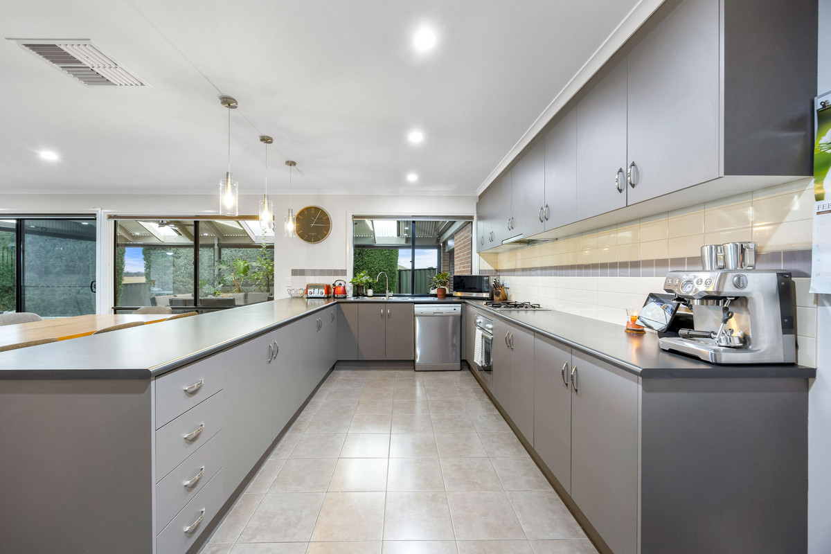 25 Creswick Street, Miners Rest VIC 3352, Miners Rest - Thumbnail 7