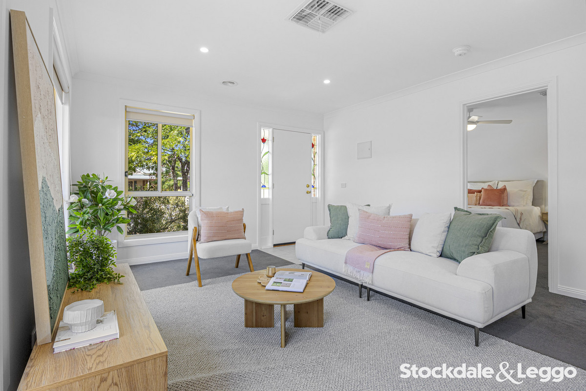 19 Elstead Way, Lake Gardens VIC 3355, Lake Gardens - Thumbnail 5