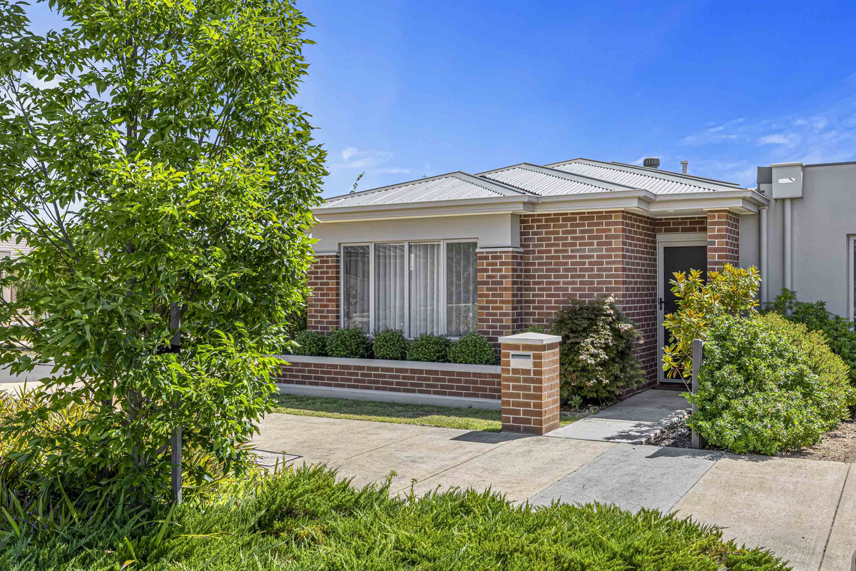 1 Ewart Close, Lucas VIC 3350, Lucas - Thumbnail 3