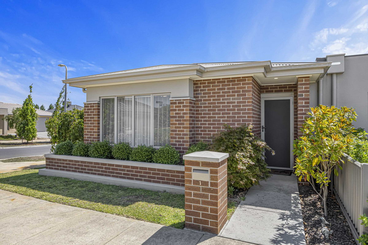 1 Ewart Close, Lucas VIC 3350, Lucas - Thumbnail 2