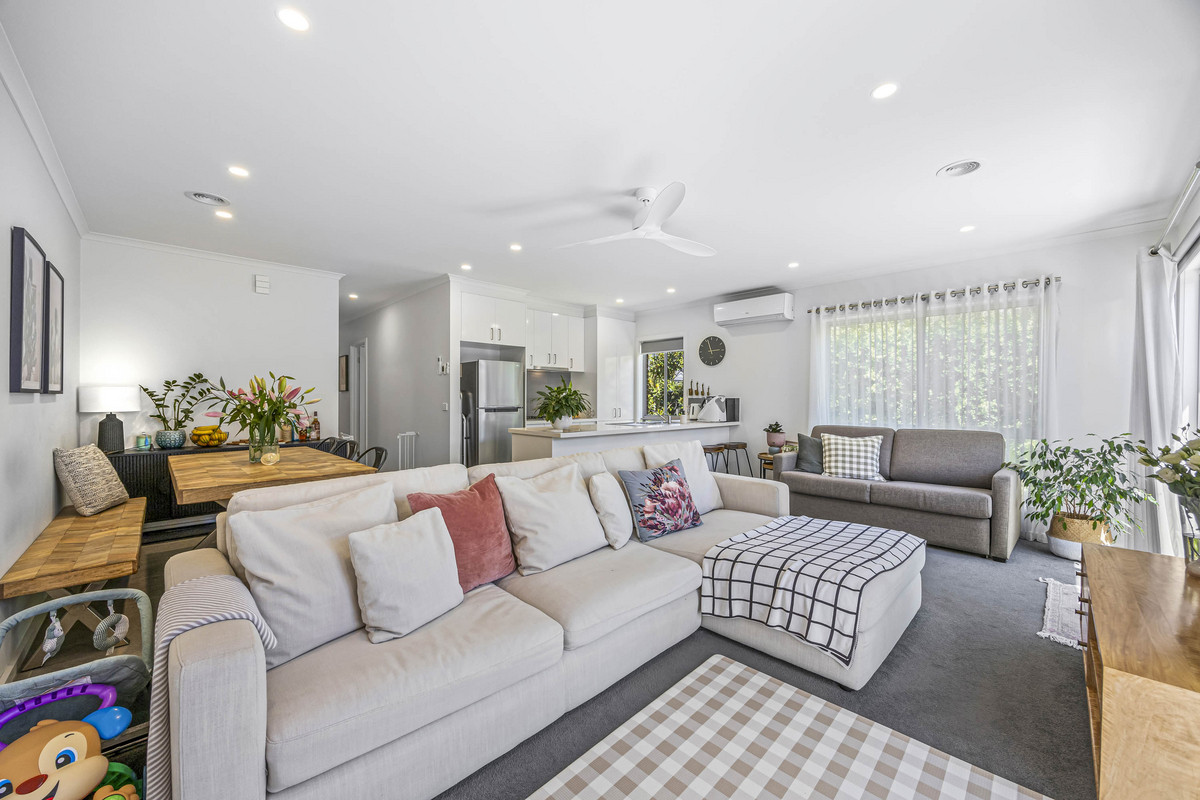 1 Ewart Close, Lucas VIC 3350, Lucas - Thumbnail 8