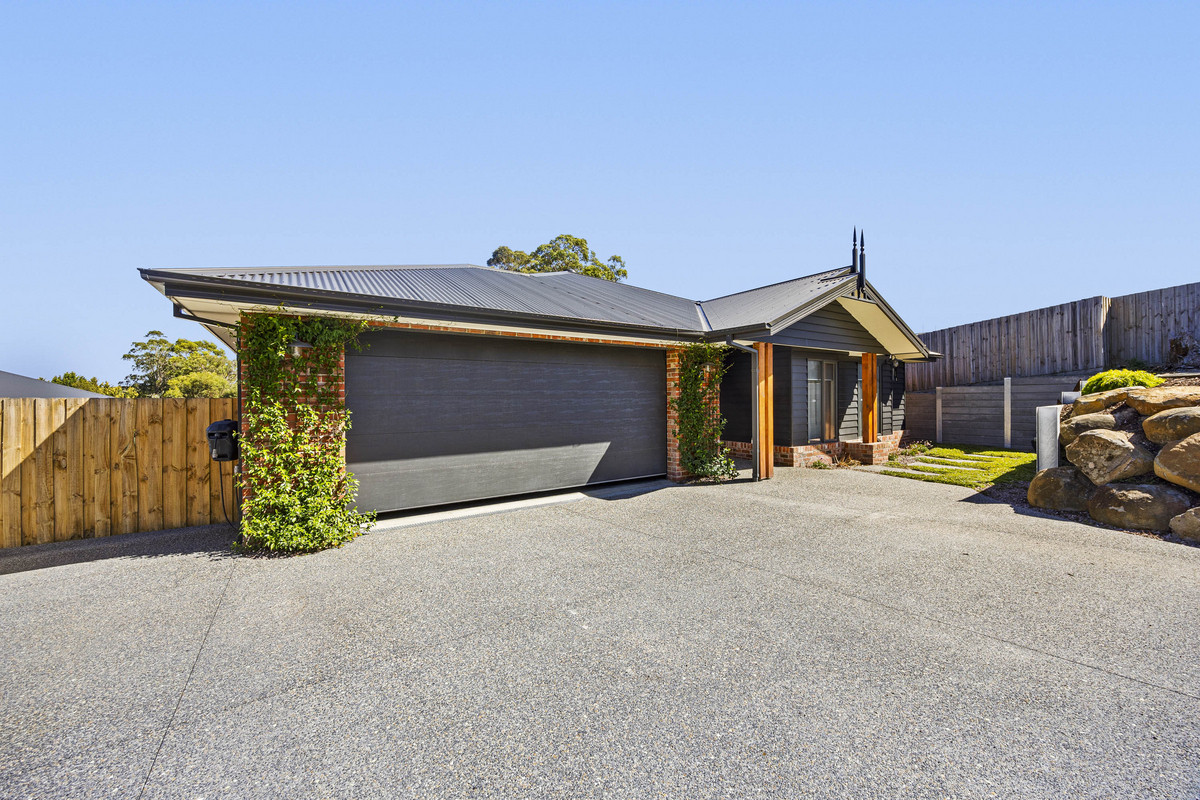 32 Pascoe Street, Smythesdale VIC 3351, Smythesdale - Thumbnail 2