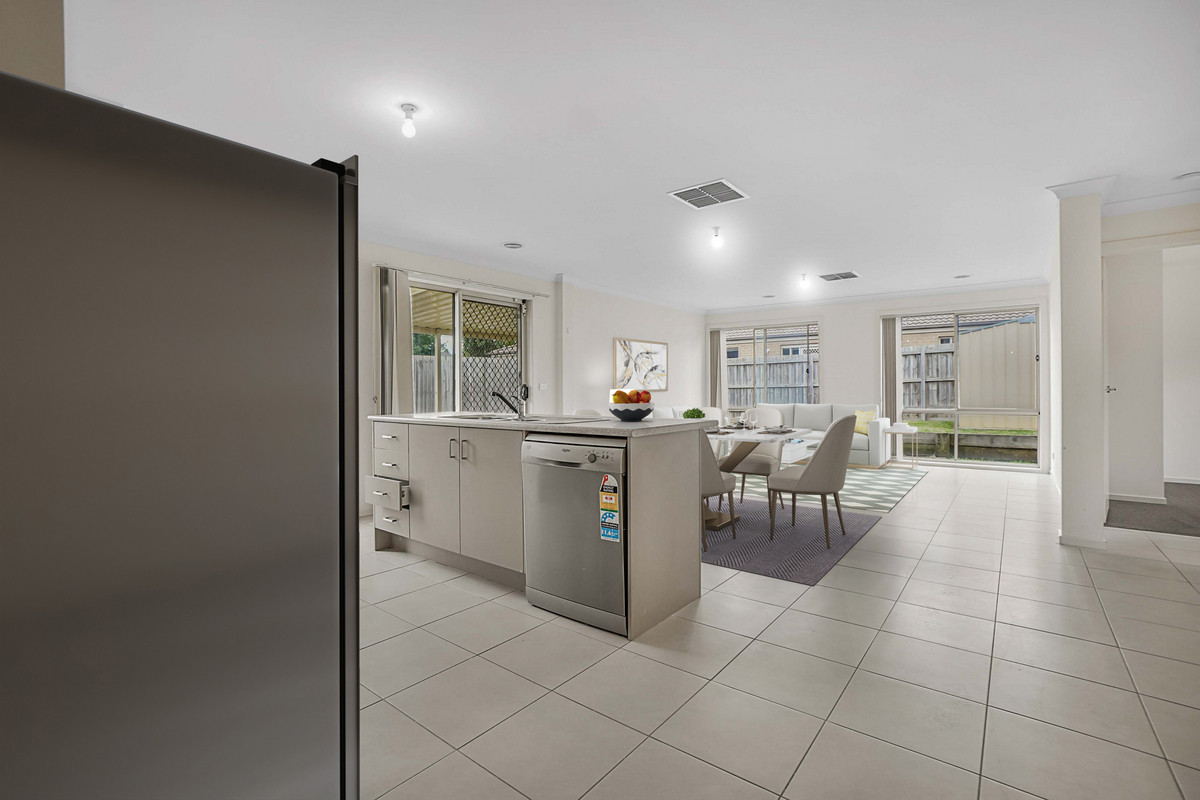 6 Clifford Drive, Drouin VIC 3818, Drouin - Thumbnail 5
