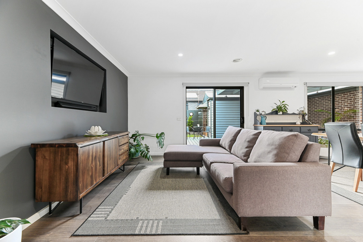 25 Shelton Park Drive, Koo Wee Rup VIC 3981, Koo Wee Rup - Thumbnail 2