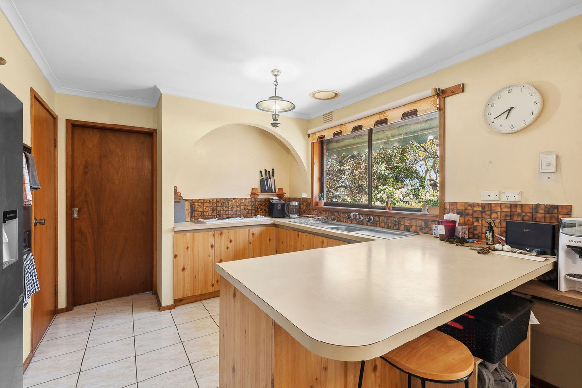 4 Jutland Court, Grovedale VIC 3216, Grovedale - Thumbnail 4