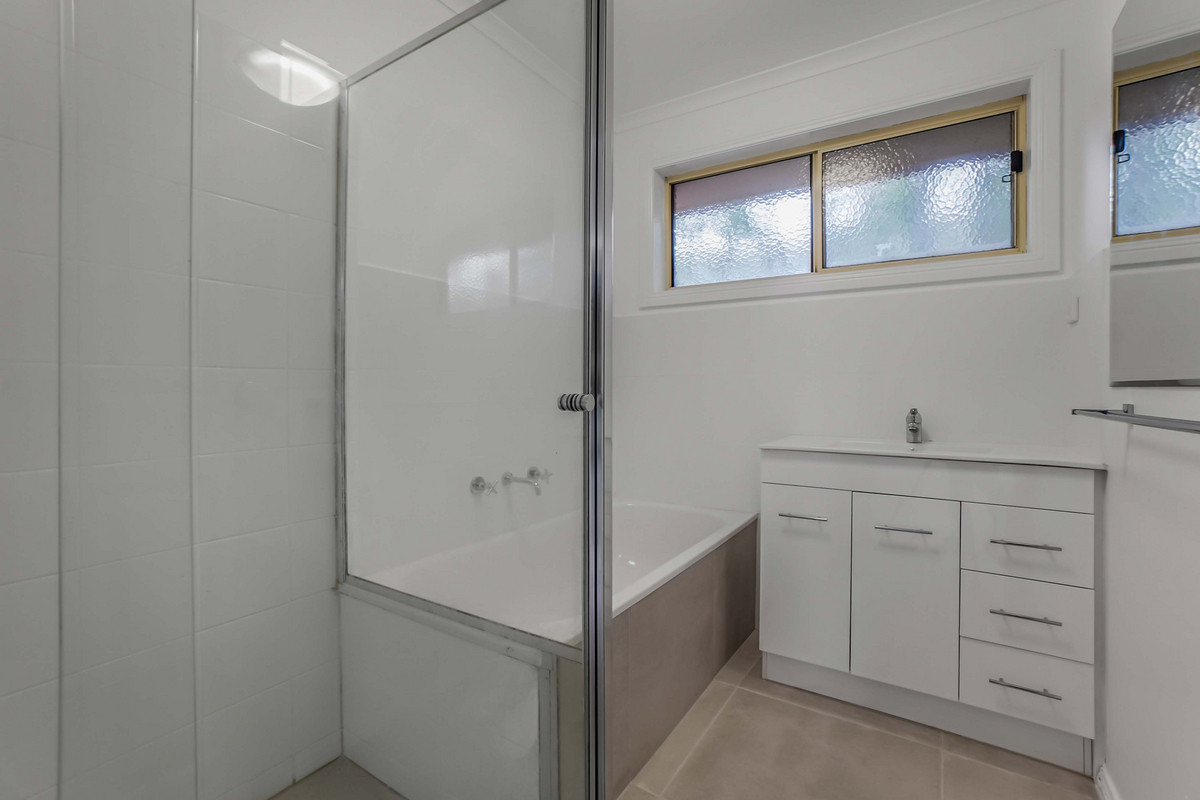 29 Adrian Drive, PAKENHAM VIC 3810, Pakenham - Thumbnail 8