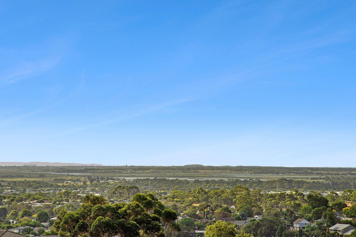 8 Trafalgar Square, Wandana Heights VIC 3216, Wandana Heights - Thumbnail 4