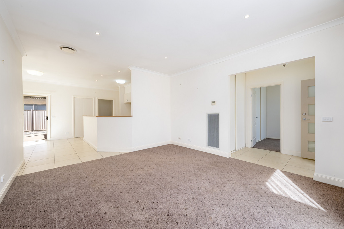 1 / 118 Ashenden Street, Shepparton VIC 3630, Shepparton - Thumbnail 3