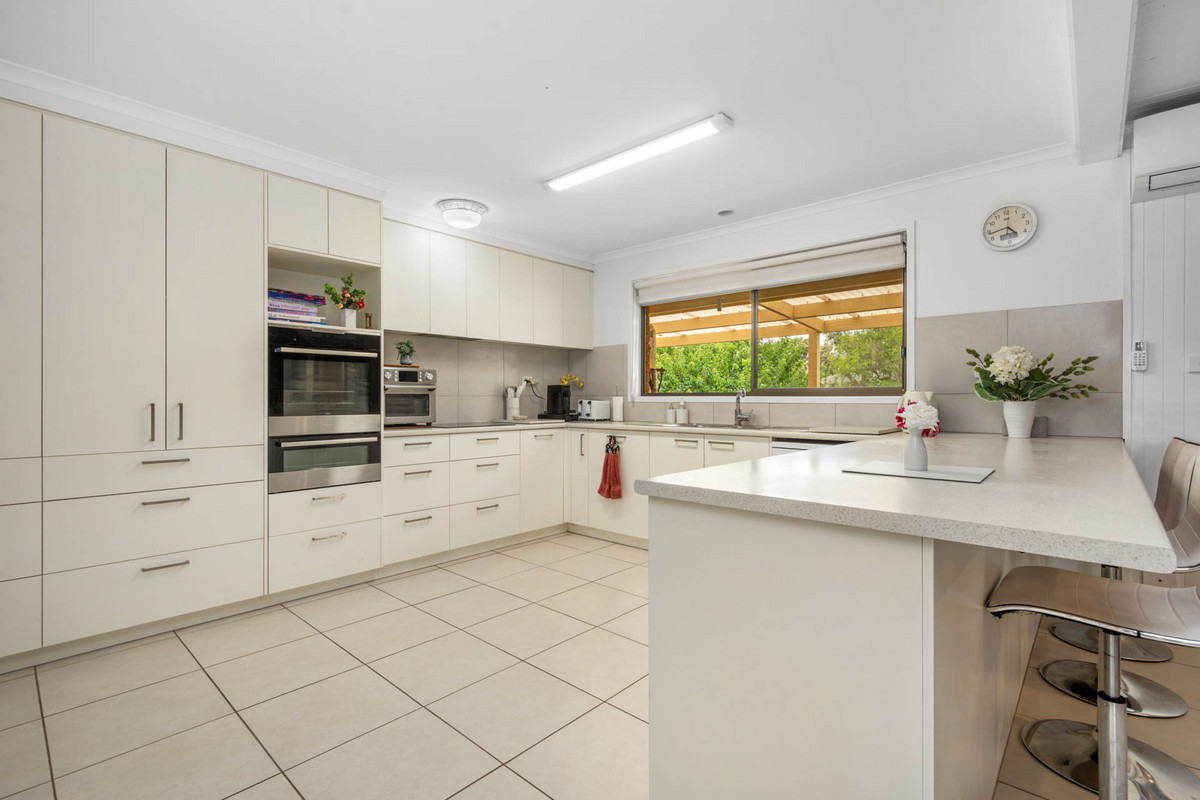 1042 Bannockburn Shelford Road, TEESDALE VIC 3328, Teesdale - Thumbnail 2