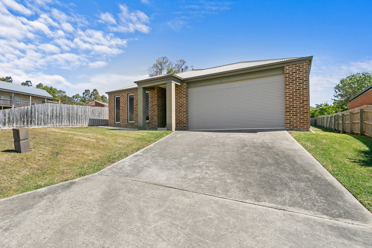 14 Omaru Court, CHURCHILL VIC 3842, Churchill - Thumbnail 2