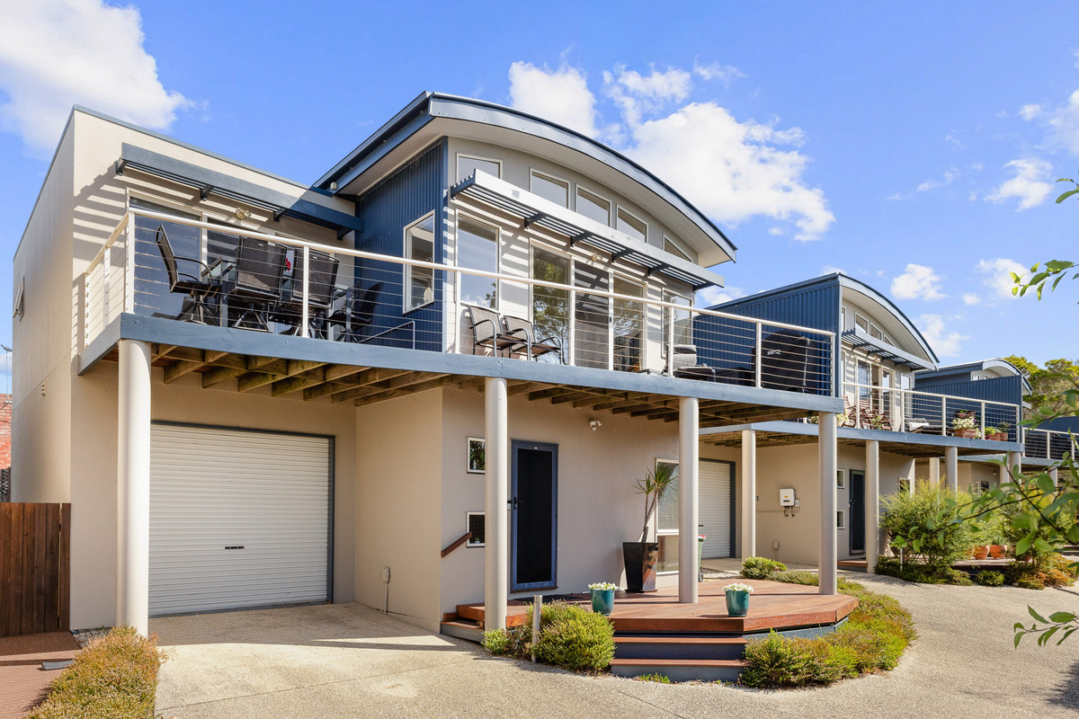 2 / 6 Mchaffie Drive, Cowes VIC 3922, Cowes - Thumbnail 2