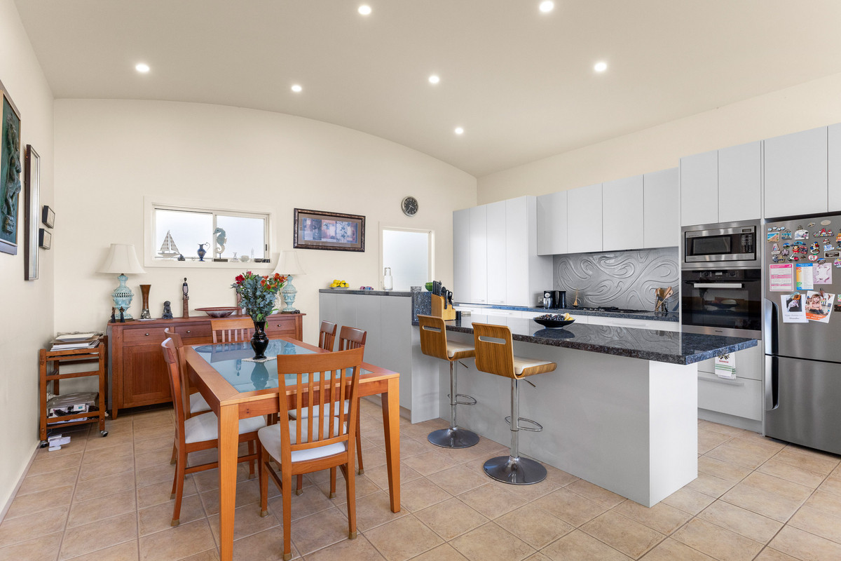 2 / 6 Mchaffie Drive, Cowes VIC 3922, Cowes - Thumbnail 4