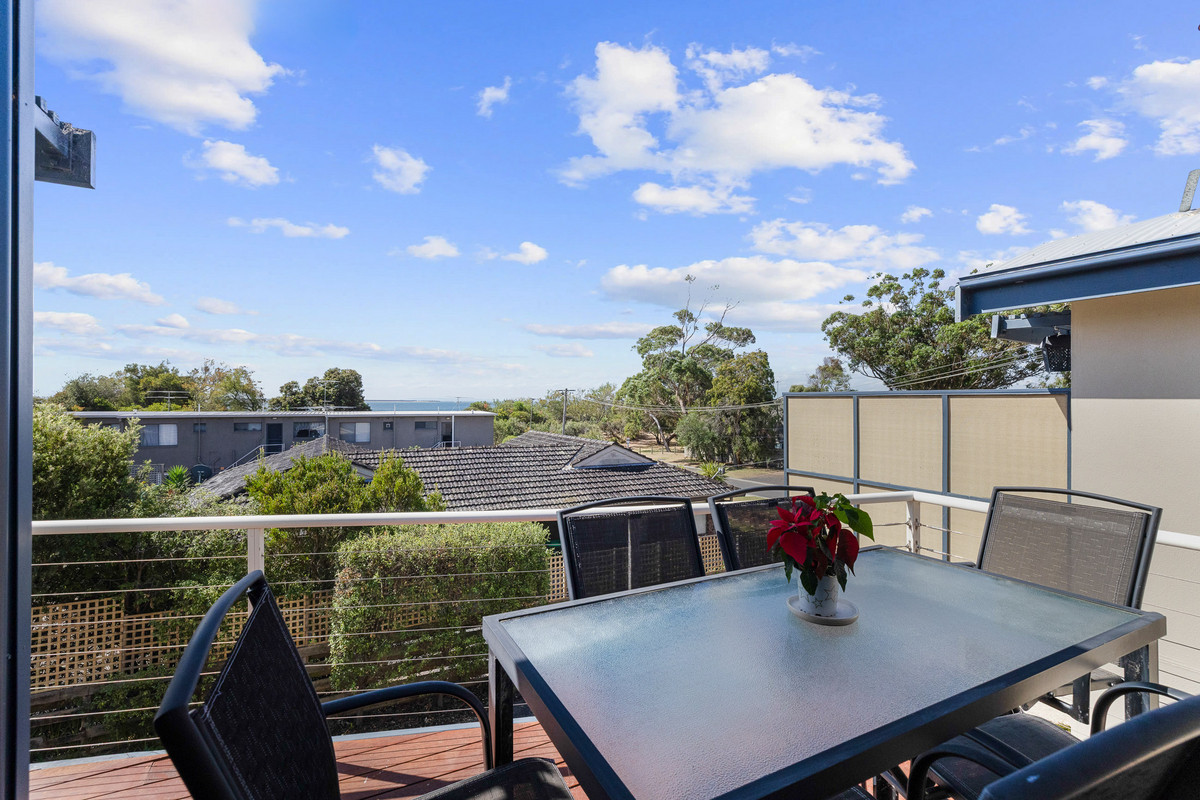 2 / 6 Mchaffie Drive, Cowes VIC 3922, Cowes - Thumbnail 3