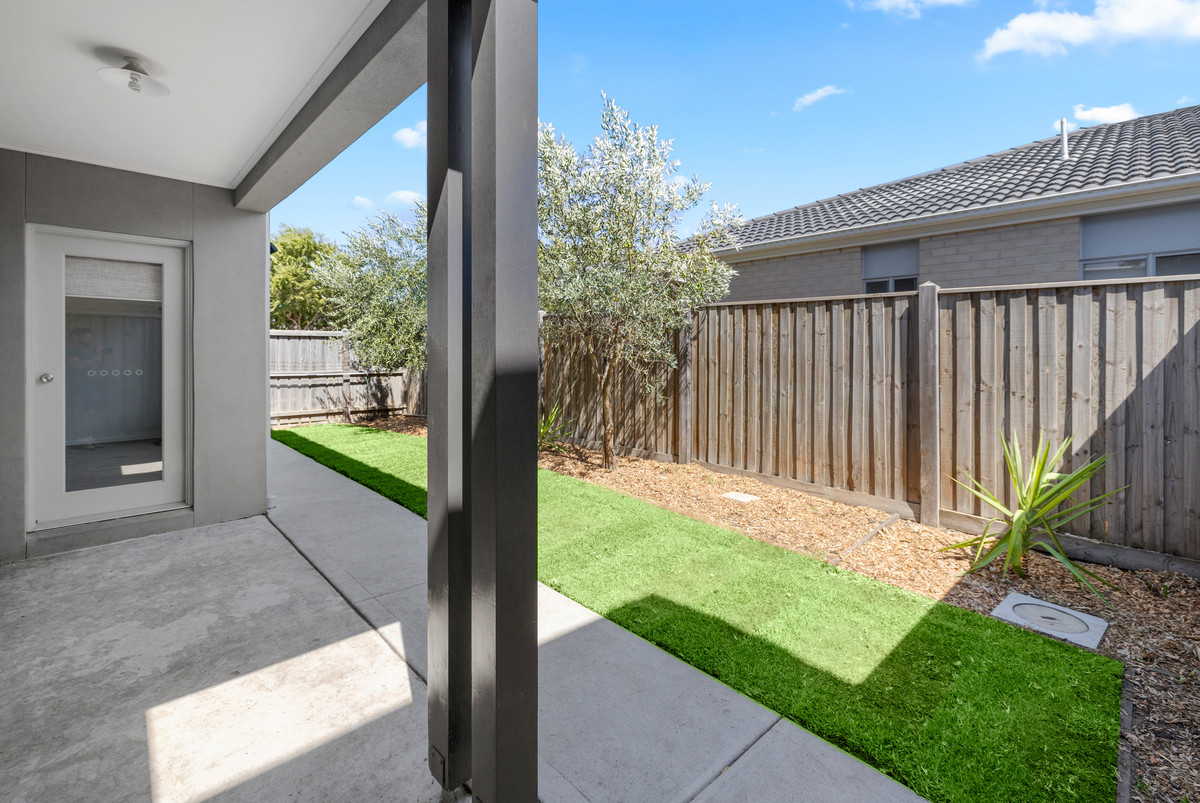 1 Leicester Way, Mickleham VIC 3064, Mickleham - Thumbnail 3