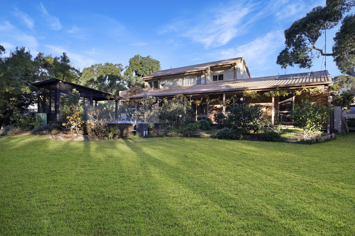 27a Pier Road, INVERLOCH VIC 3996, Inverloch - Image 1