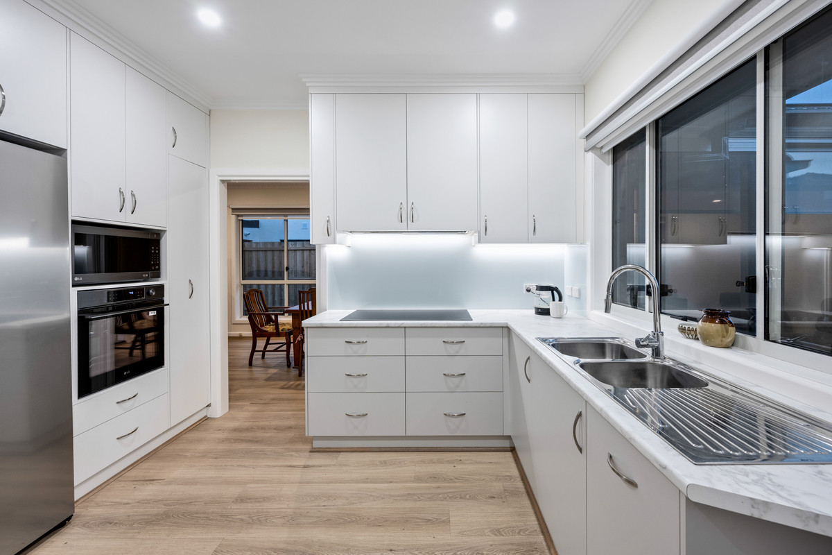 2 Wallace Avenue, Murrumbeena VIC 3163, Murrumbeena - Thumbnail 7